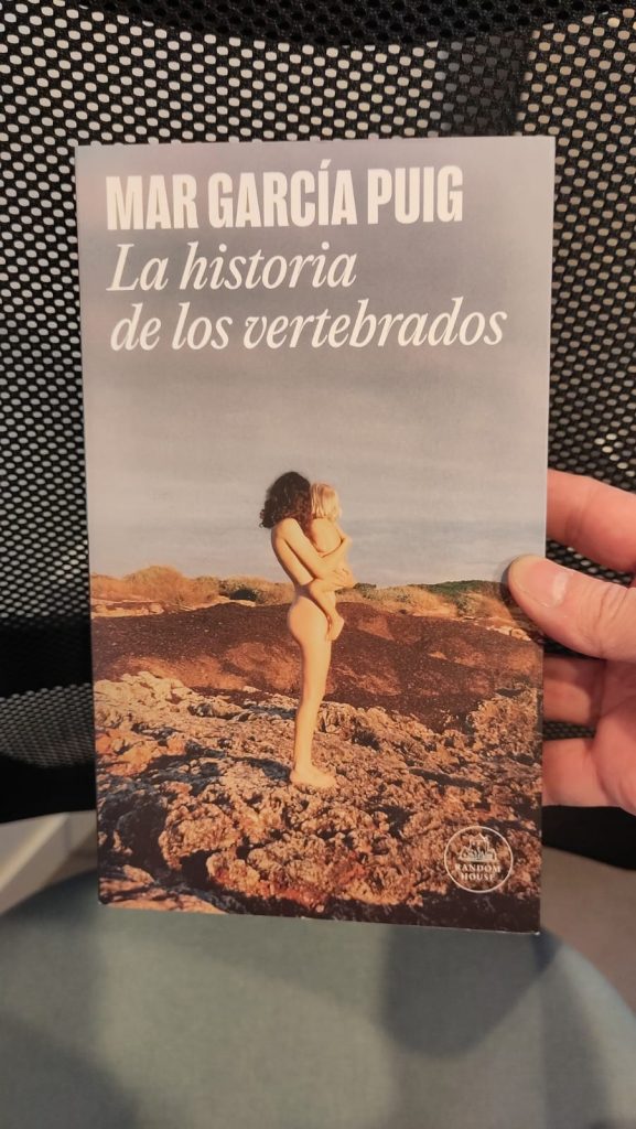 La historia de los vertebrados, un libro de Mar García Puig.